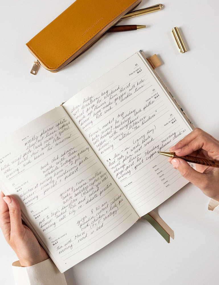 2026 Desktop Linen Bound Planner - Button Fern