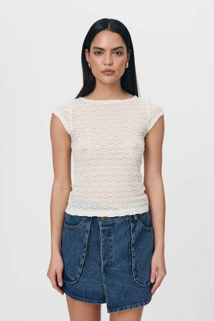 
            
                Load image into Gallery viewer, GALO DAISY LACE TEE CREME
            
        