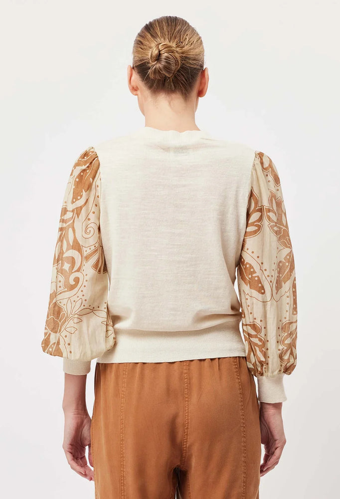 
            
                Load image into Gallery viewer, COBA COTTON LINEN KNIT SWEATER IN BONE
            
        