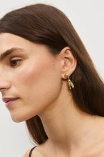 Tesori Pea Pod Drop Earrings