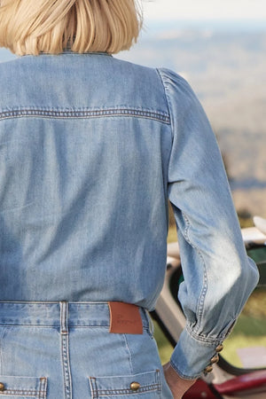 HANKER TOP - LIGHT WASHED DENIM